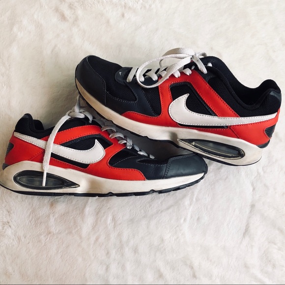 black old school nike shoes